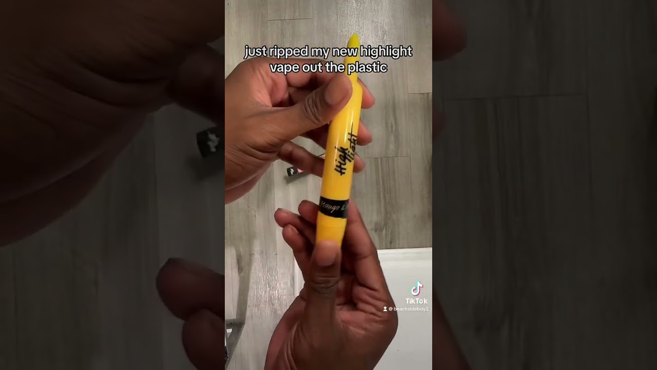 Just Ripped My New Highlight Vape Out The Plastic ➡️ nicotinefein.shop 