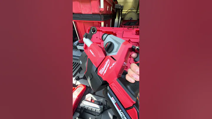 Milwaukee SDS PLUS hammer drill with the dust extractor⚡️ #electrican #tools #milwaukeepipeline