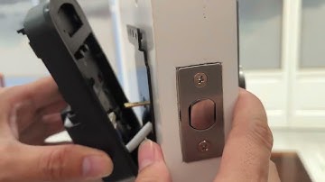 How to install the AkaGear DS10 Mini Door Lock