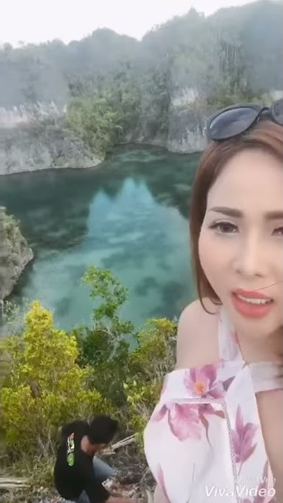 MERY GEBOY NAEK KE TELAGA BINTANG /RAJA AMPAT