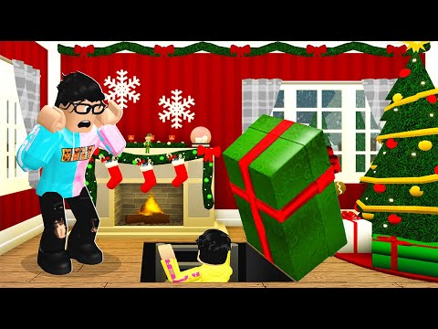I Found Baby Hyper's Secret CHRISTMAS Base! (Roblox Bloxburg)