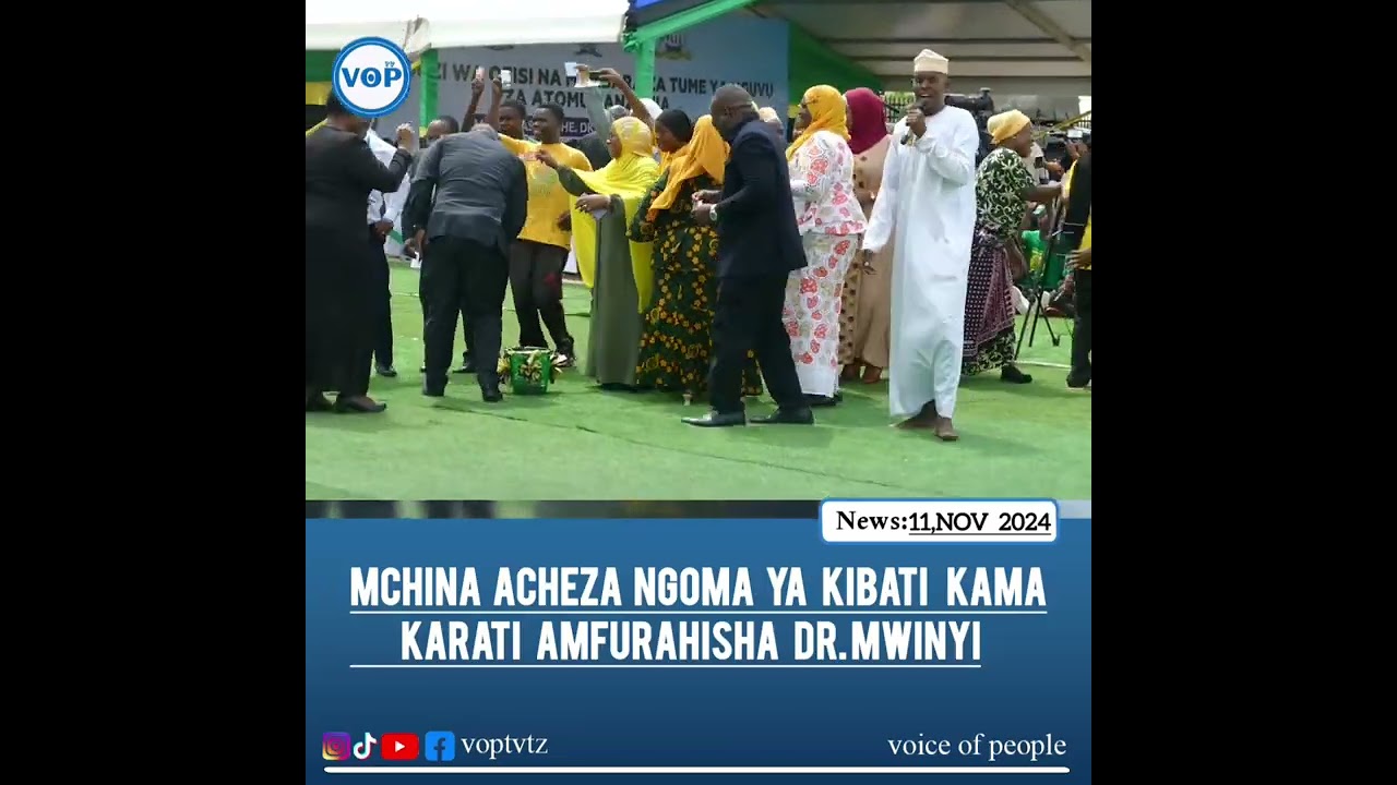 MCHINA AMFURAHISHA DR.MWINYI WAKATI AKICHEZA NGOMA YA KIBATI