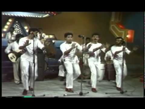 LOS KENTON (video 80's) – La Politica – MERENGUE CLASICO