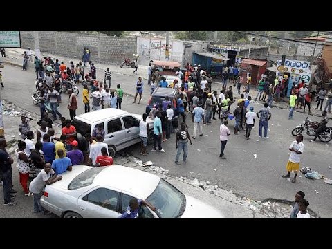 Video: FollowFriday: Væsentlige Tweeps, Der Skal Følges, For Information Om Haiti - Matador Network