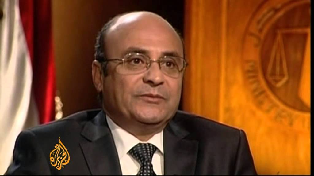 يواجه مبارك محاكمة ثانية في مصر
