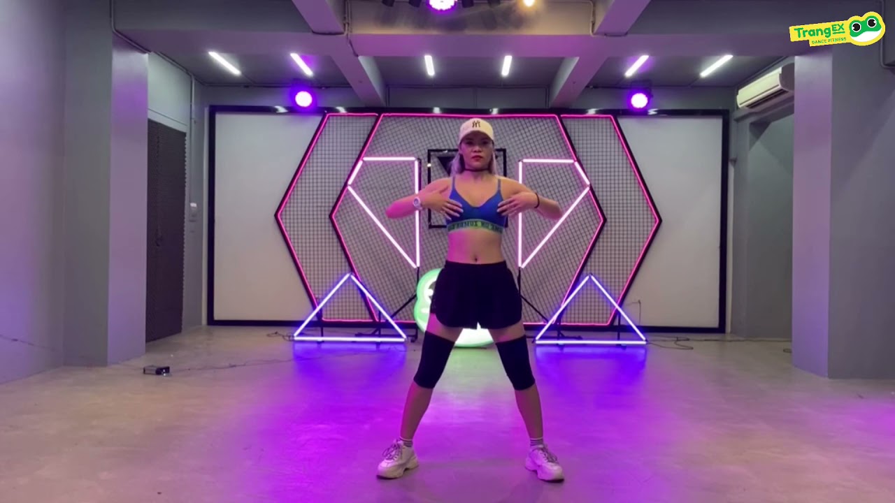 Hướng dẫn làm SÓNG dọc và Xoay ngực tròn | Body Movement | Trang Ex Dance Fitness