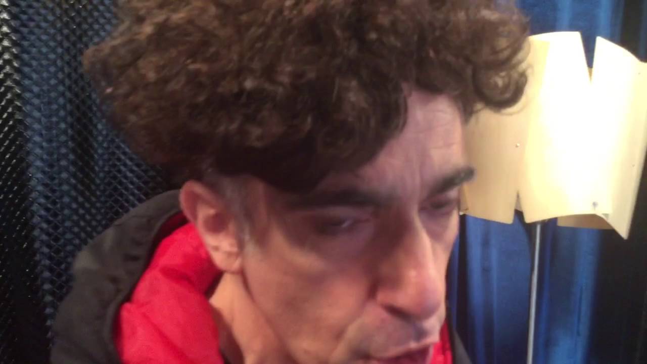 Favio Posca tiene un tremendo hobbie y nos lo cuenta bailando lyrics english