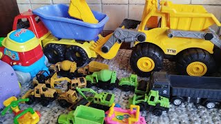 JCB construction vehicle model excavator crane dumptruck forklift bulldozer cementmixer