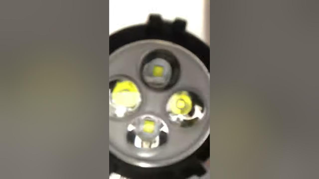 what-happens-when-you-put-a-flashlight-up-to-a-phone-camera-youtube