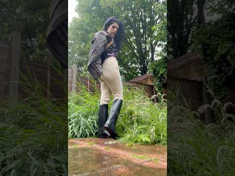 Outfit of the day in equestrian style with matching riding boots