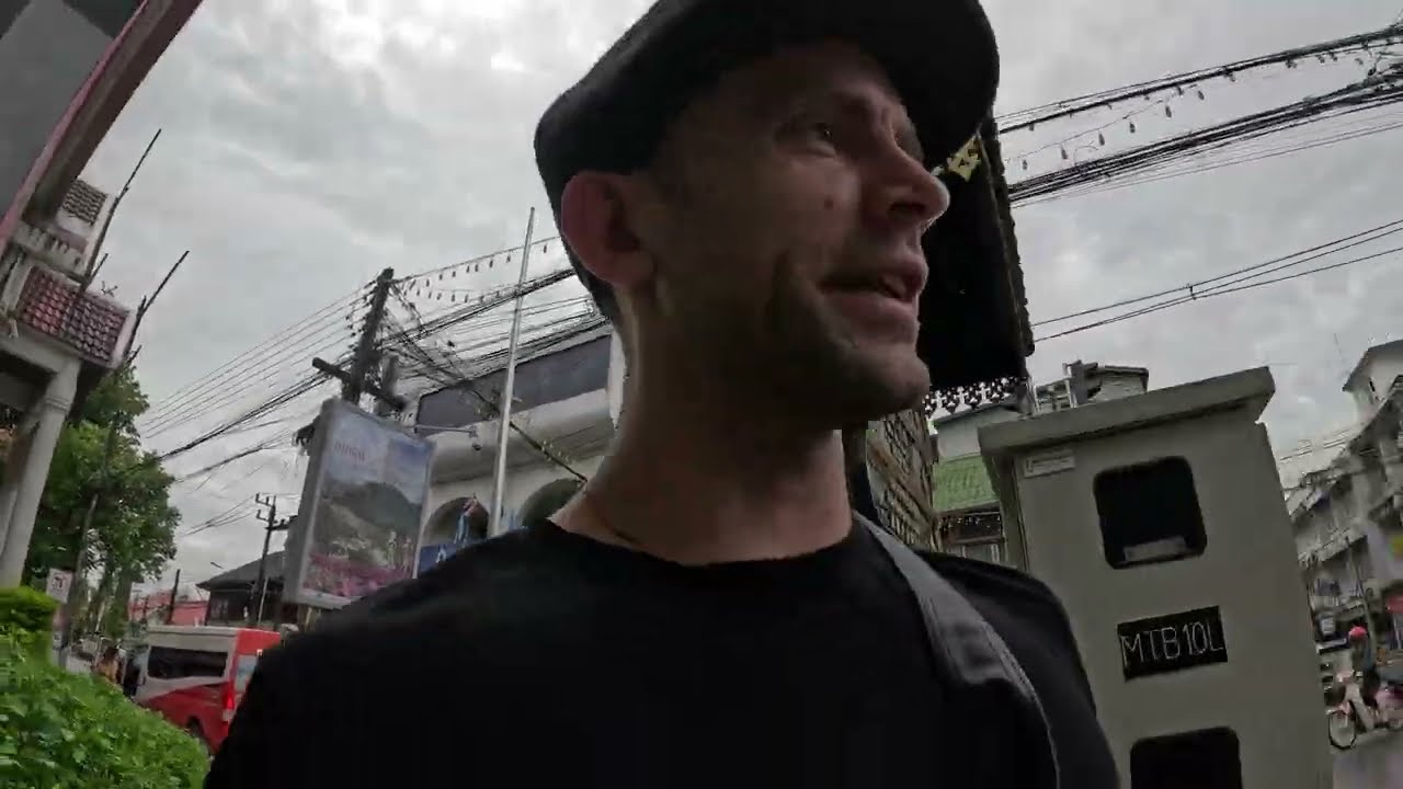 Temple Hunt Gone Wrong | Chiang Rai, Thailand 🇹🇭