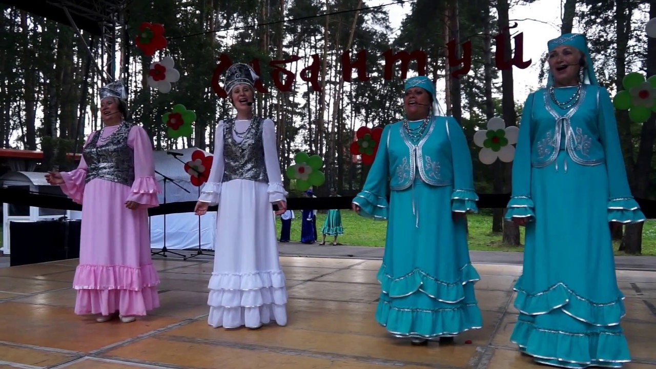 Погода кызлар. Сабантуй в Домодедово. "Эх сез матур кызлар " на удмурском языке ....