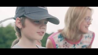 2017 Land Rover Discovery - Kids Create Camouflage Design