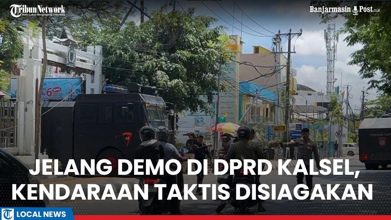 Jelang Demo di DPRD Kalsel, Kendaraan Taktis Disiagakan di Jalan Lambung Mangkurat Banjarmasin
