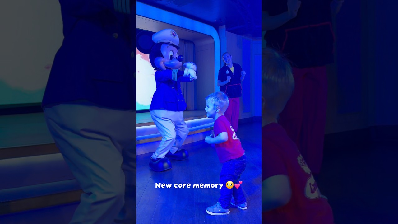Why you should bring your toddler on a Disney Cruise 💕 #disneycruise #disneymagic #toddlers #dcl