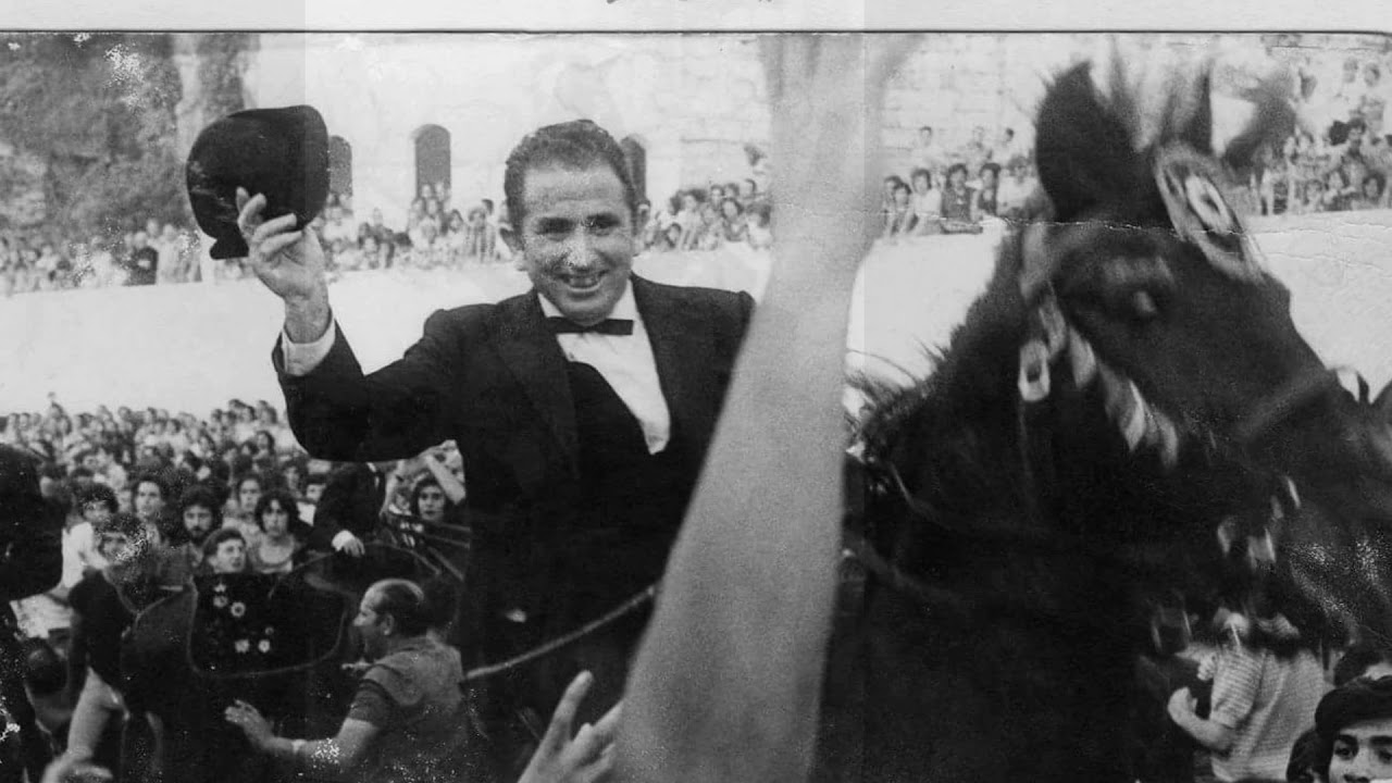 Dedicat els Cavallers de les nostres festes de Sant Joan