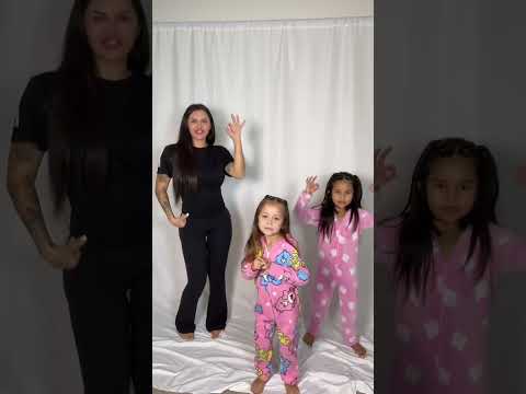 Mom and daughters do SpongeBob dance #shorts