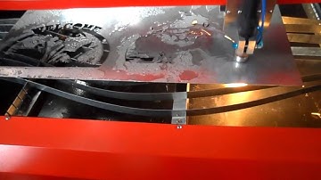 Plasma cutting machine