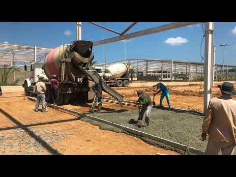 CONSTANTINO BONADUCE - PROCESO CONSTRUCTIVO DE AEROCENTRO PARQUE INDUSTRIAL (VACIADO)