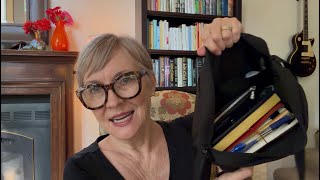 Bag Tuesday: what’s in my bookish bag! 