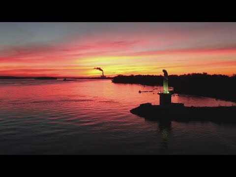 Red Bluff (Lighthouse Hill)