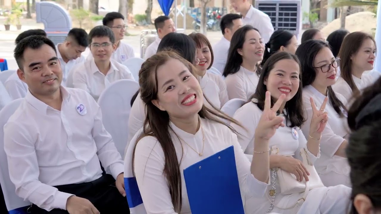 K37 THPT Lê Hồng Phong 20 Năm Ngày Trở Về