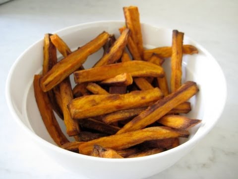 recipes-for-babies:-how-to-make-"shake-it-up"-sweet-potato-fries-for-toddlers---weelicious