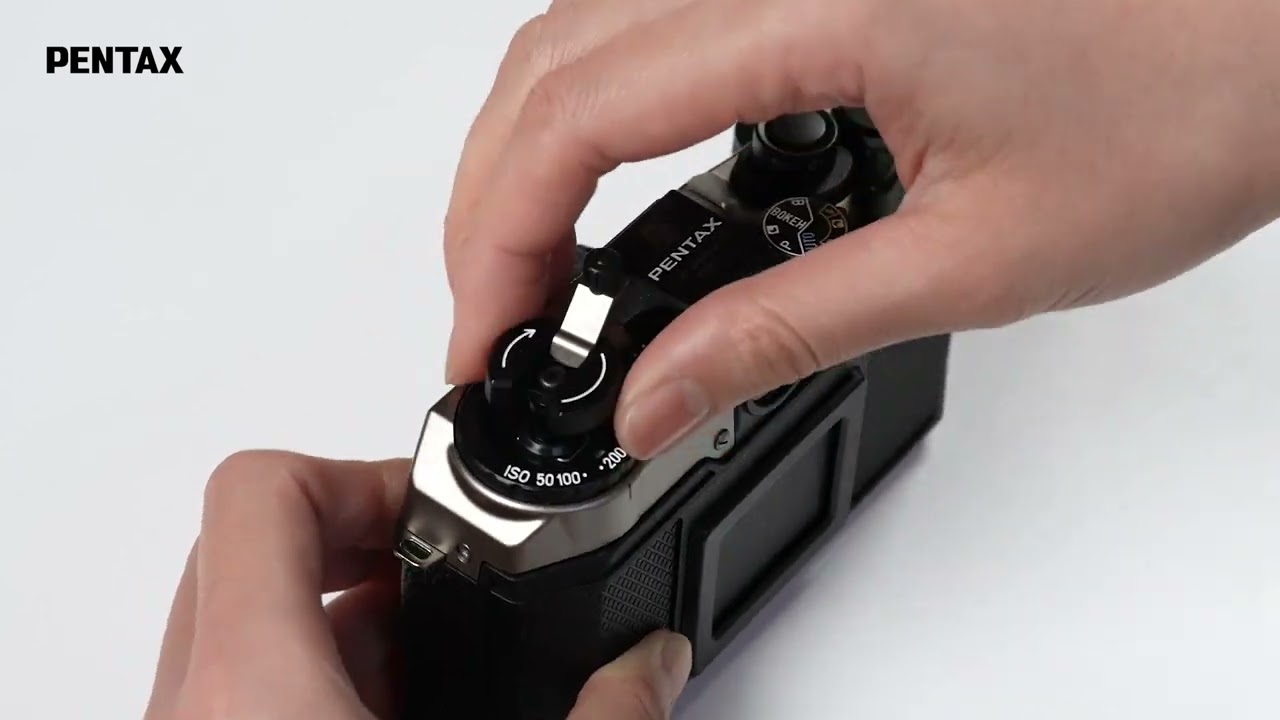 PENTAX 17: Rewinding & Removing Your Film (A Quick Visual Guide