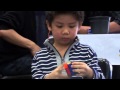 Chan Hong Lik de 5 anos resolve cubo mágico em 16 segundos