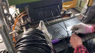 Power cables plug injection machine system with injection moulds solutions