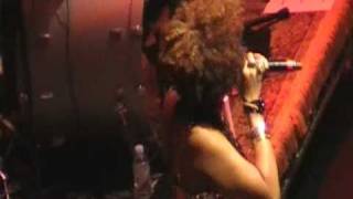 Macy Gray - &quot;Kissed It&quot; *Live at M.E.N. Arena* {Simply Red Supporting Act}