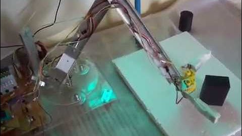 Autonomous Robotic Arm using imageprocessing to pick the object