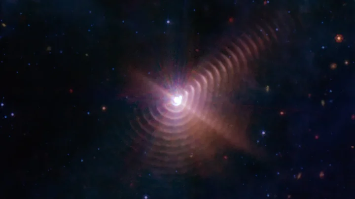 James Webb Telescope captures starlight nudging du...