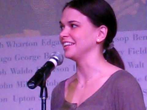 Sutton Foster @ Barnes & Noble part 1 "Up On The R...