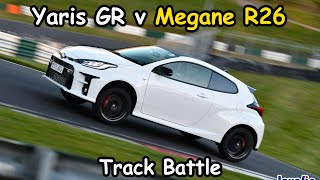 Yaris Gr V Megane R26 Track Battle At Cadwell Park