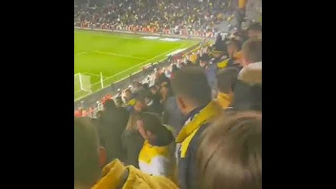 Ali Koç İstifa Dediği İçin Tribünde Küçüçük Çocuğu Dövdüler - Fenerbahçe Beşiktaş Derbi