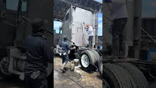 Serving Miami-Dade, Broward & West Palm Beach | EagleTruck Cleaning Miami FL