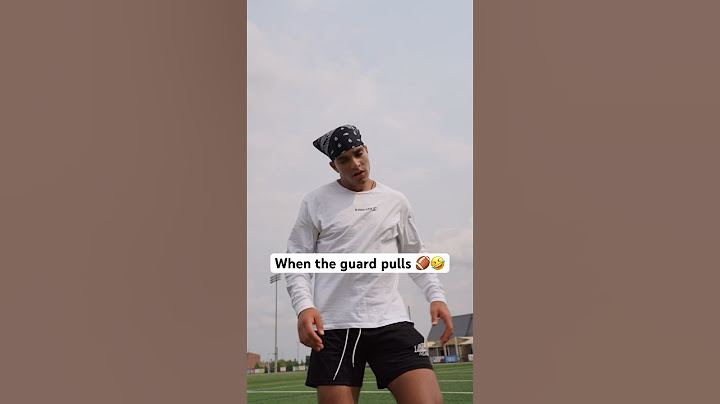 When the guard pulls 🏈🤣 #nfl #footballshorts #americanfootball #oline #dline