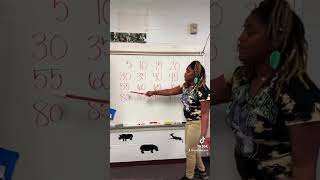“Count by 5’s”✨✨  #explorepage #kindergarten #counting #teacherlife 👩🏽‍🏫❤️