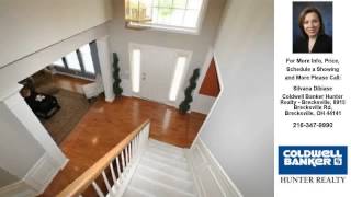 401 Hamilton Dr, Broadview Heights, OH Presented by Silvana Dibiase.