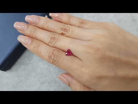 Hot pink Mahenge spinel 1.22 ct, Tanzania Video  № 1