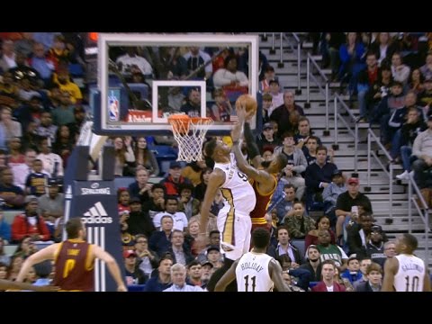 Terrence Jones Rejects LeBron's Dunk Attempt | 01.23.17