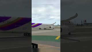 Thai Airlines B787 Weird Emergency Landing #shorts