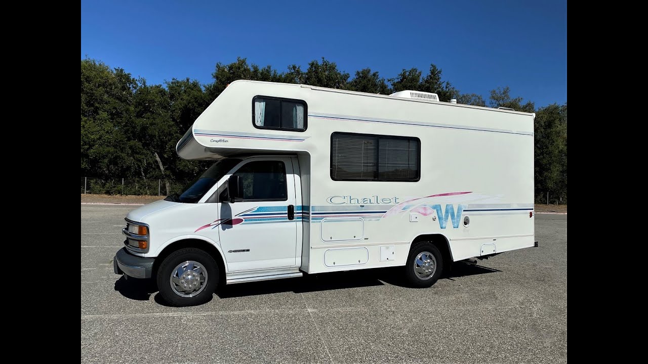 2001 Winnebago Chalet 22ER Chevy 3500 Cab Over Loft Bed 87K Miles