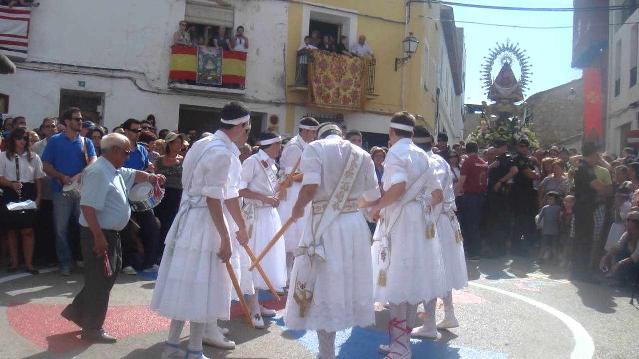 Danzantes LIV  Septenario de Moya palos en Landete