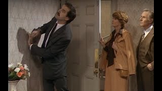 Fawlty Towers: Checking the walls