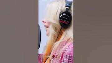 Avril Lavigne - Complicated [LIVE🔴] | THE FIRST TAKE #avrillavigne #music #thefirsttake