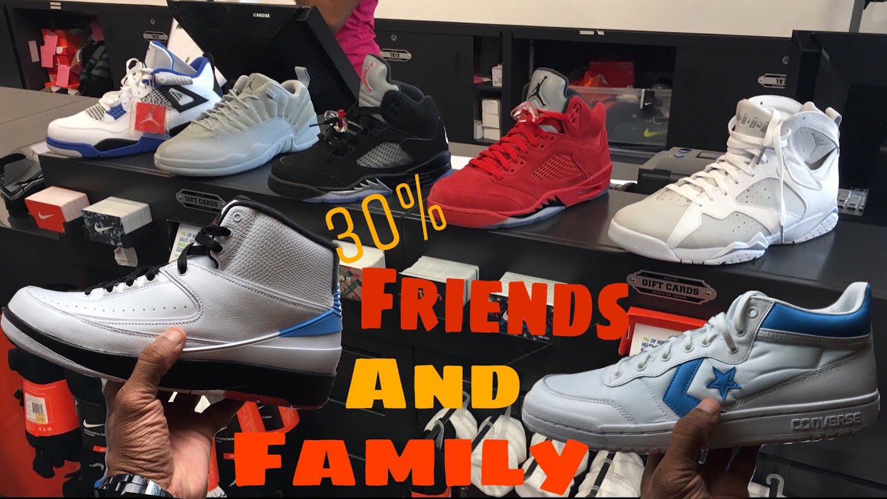 Nike Outlet Friends & Family day - YouTube