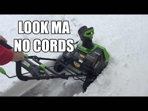 Greenworks Cordless 40V Electric Snow Blower
