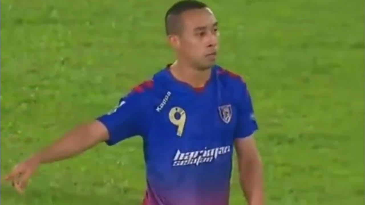 Hamma teshiklarda lanet fohishalar